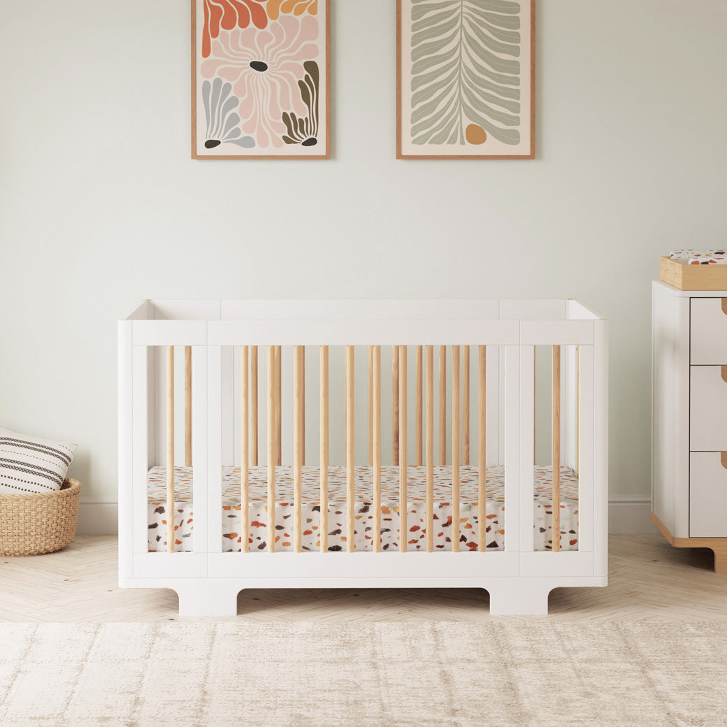 Yuzu 8-In-1 Convertible Crib With All Stages Conversion Kits