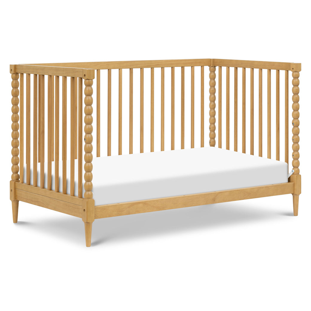 Lainey Bobbins 3-in-1 Convertible Crib