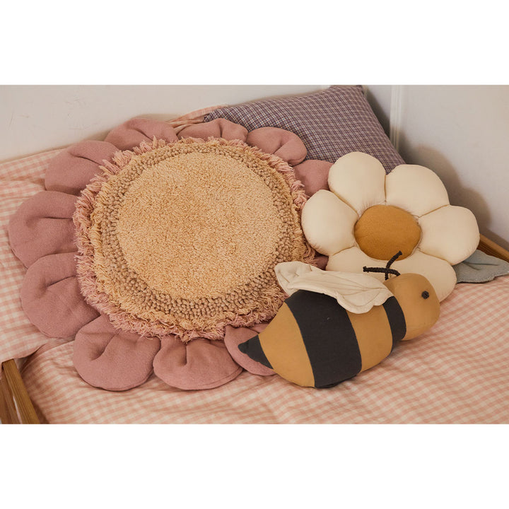 Little Daisy Cushion