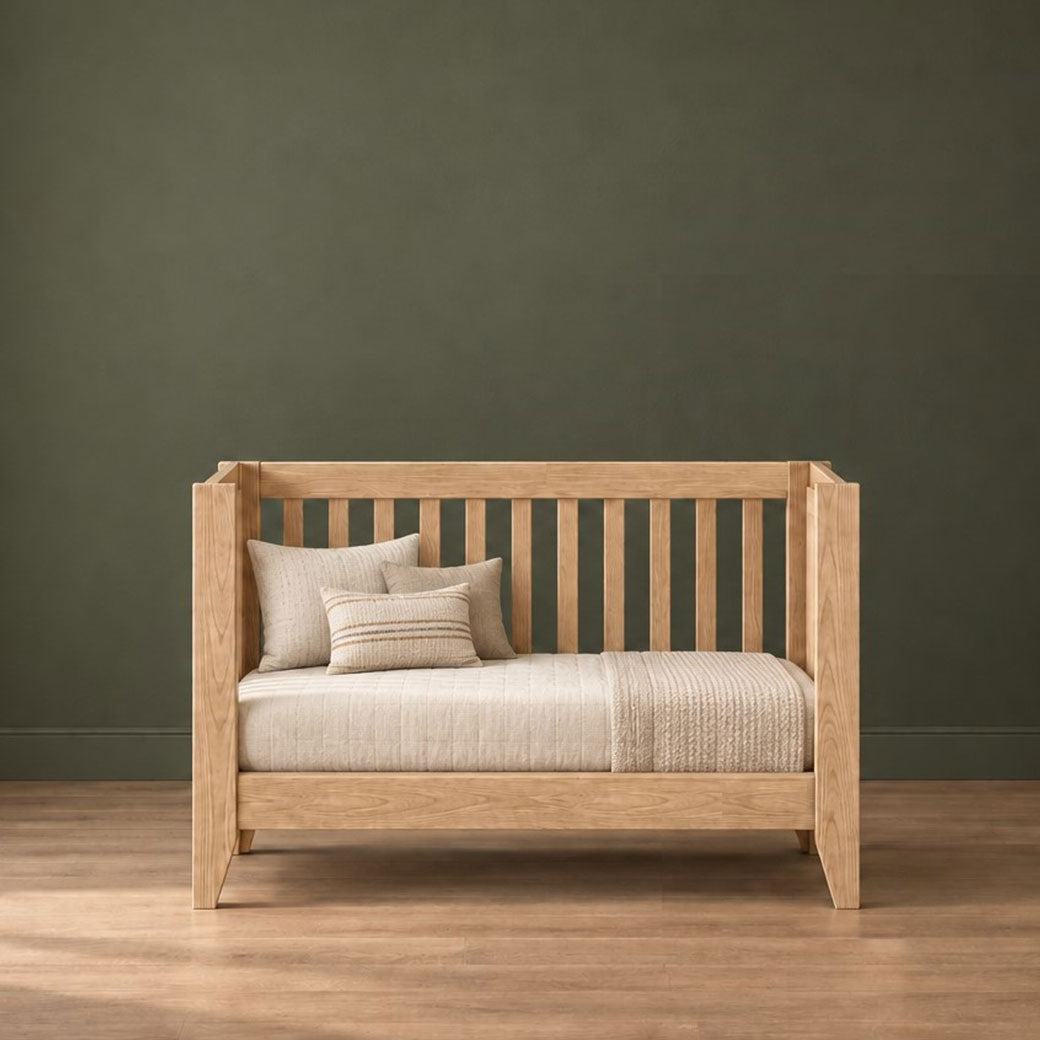 Mira Crib