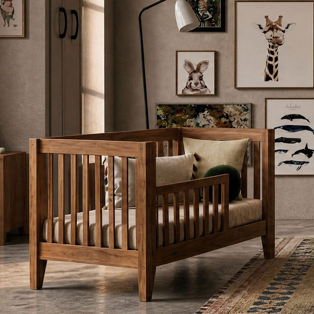 Mira Crib