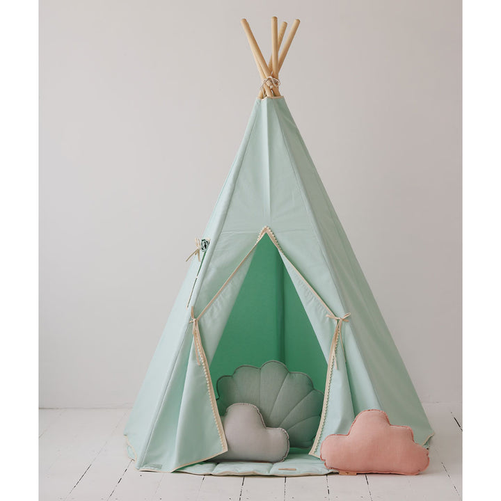 Teepee Tent with Pompoms