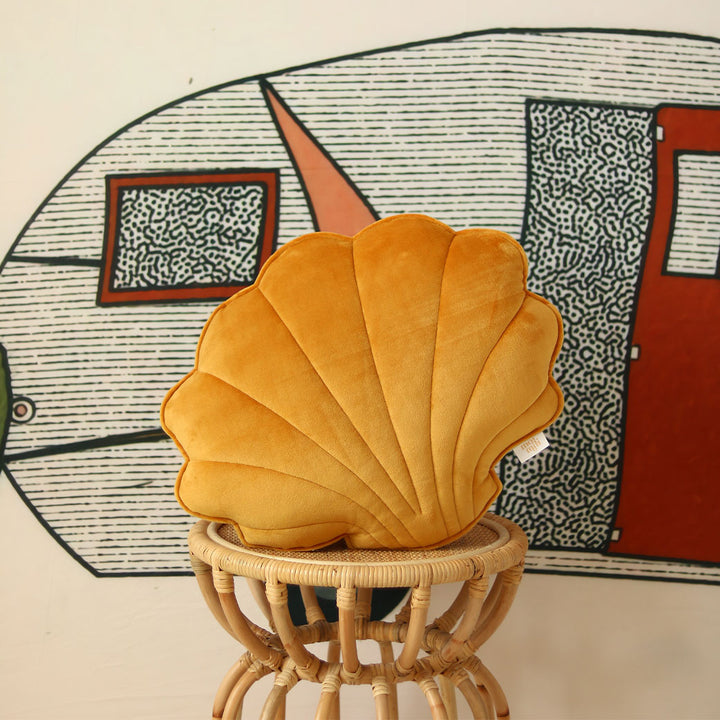 Velvet Shell Pillow