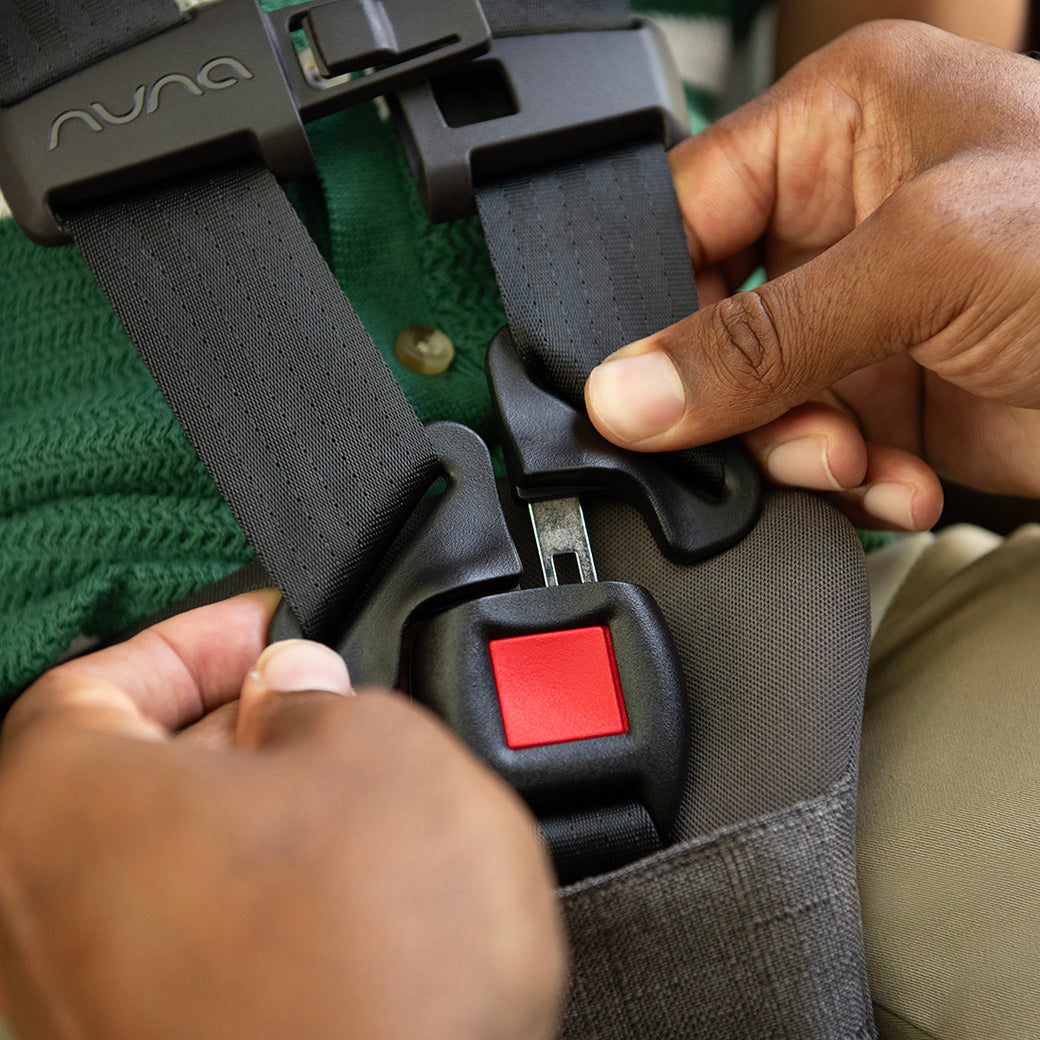LUMN Harness FR-Free Booster Seat
