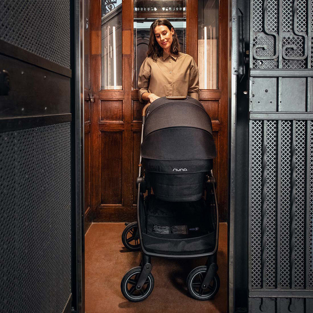 SWIV Stroller