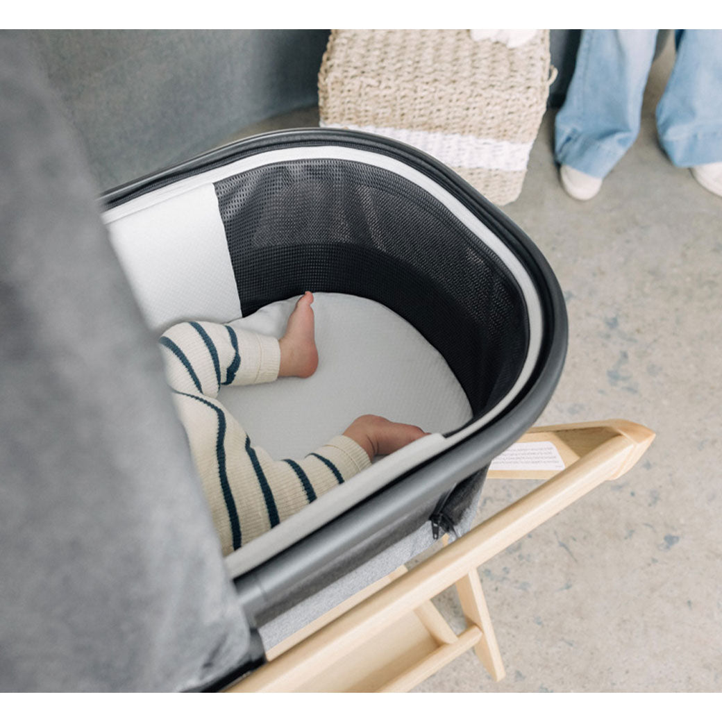 Bassinet Stand