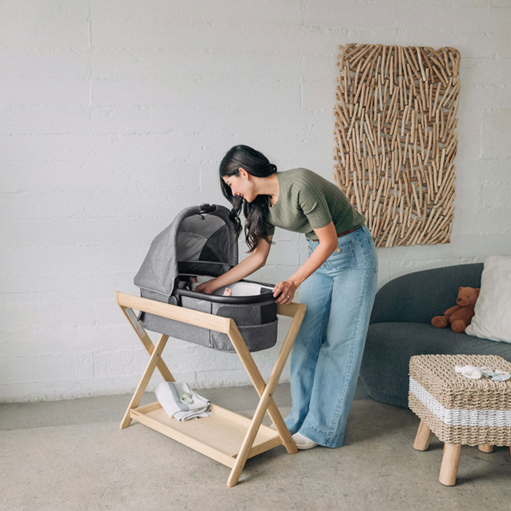Bassinet Stand