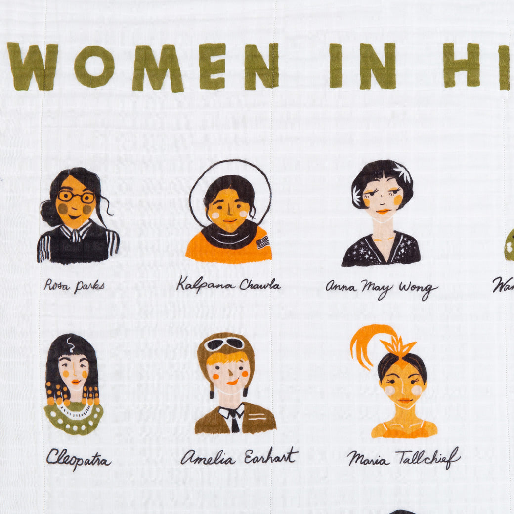 Closeup of the material of Babyletto's Quilt In 3-Layer GOTS Certified Organic Muslin Cotton in -- Color_Women In History
